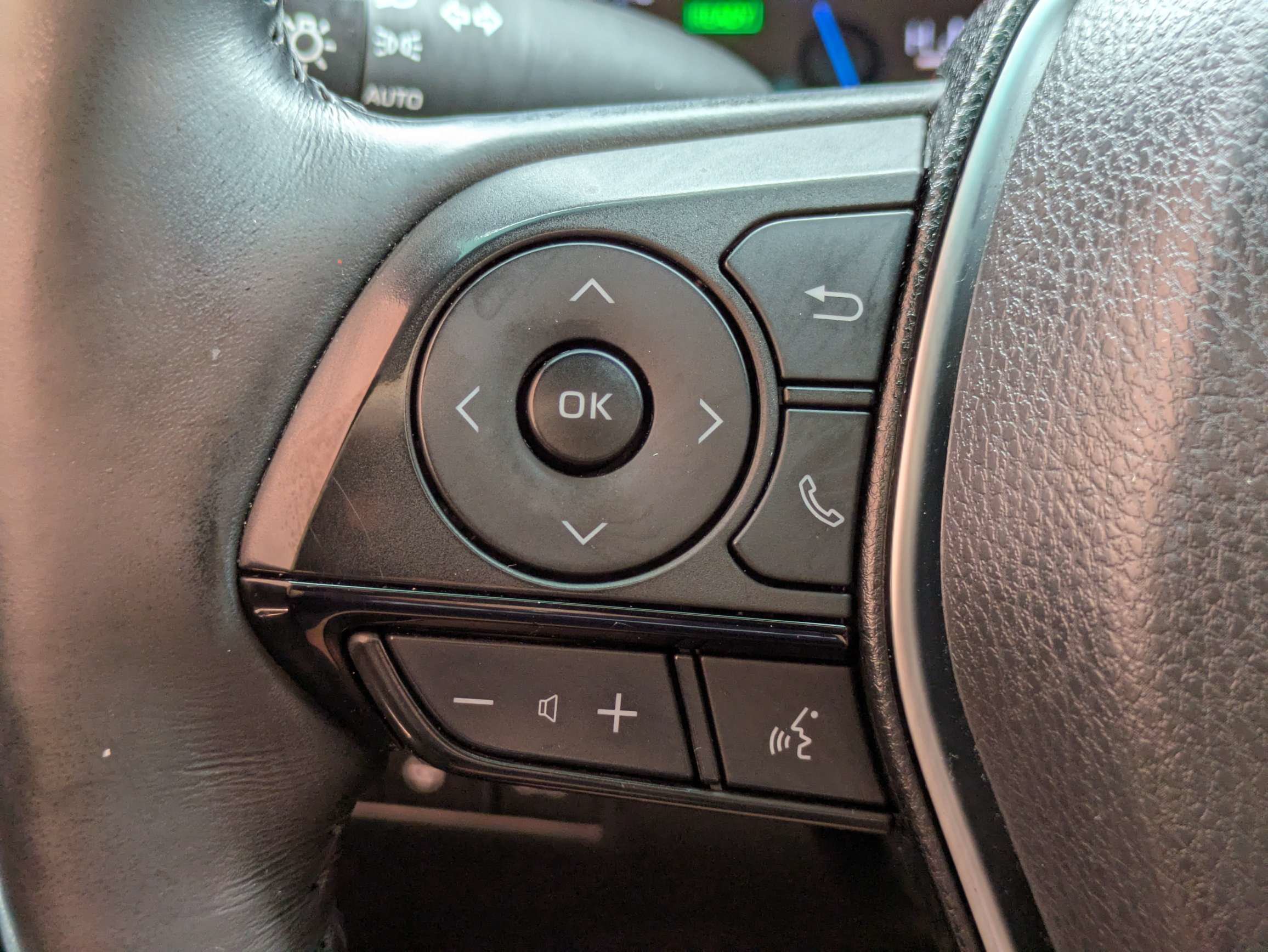 Used 2021 Toyota Venza Limited AWD/4WD image 25