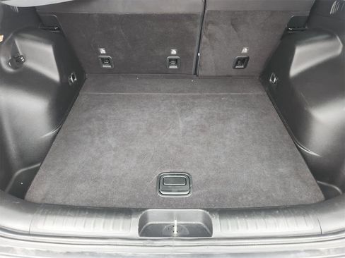 Used 2019 Jeep Cherokee Latitude w/ Popular Appearance Group image 29