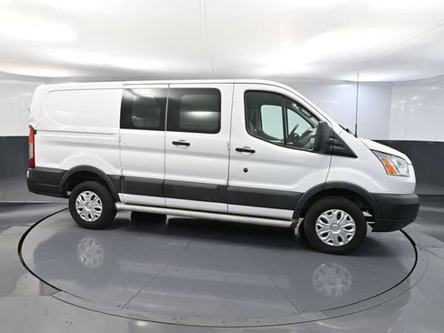 Used 2016 Ford Transit 250 130 Low Roof w/ Exterior Upgrade Package RWD image 3