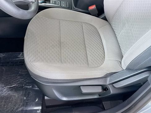 Used 2022 Ford Escape SE FWD image 18
