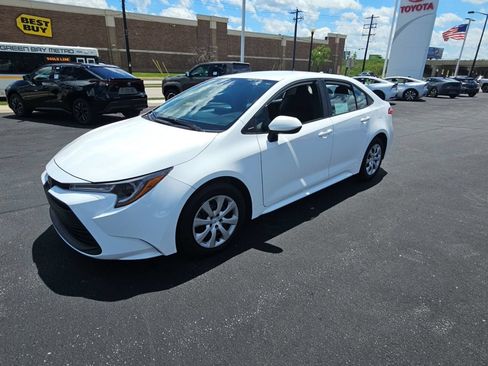 Certified 2025 Toyota Corolla LE FWD image 7