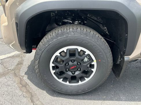 New 2026 Toyota Tacoma TRD Off-Road AWD/4WD image 28
