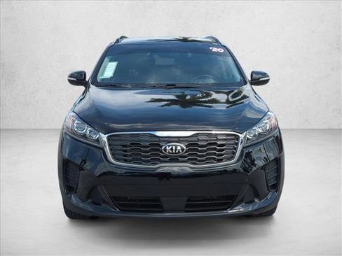 Used 2020 Kia Sorento S FWD image 2