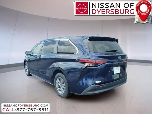 Used 2022 Toyota Sienna LE FWD image 5