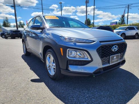 Used 2019 Hyundai Kona SE AWD/4WD image 3