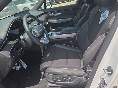 New 2025 Genesis GV70 2.5T w/ Sport Prestige Package image 4