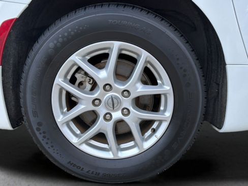 Used 2022 Chrysler Voyager LX FWD image 31
