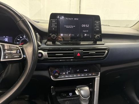 Used 2023 Kia Seltos S AWD/4WD image 17