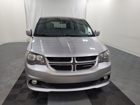 Used 2019 Dodge Grand Caravan GT w/ Safety Sphere Group FWD image 14