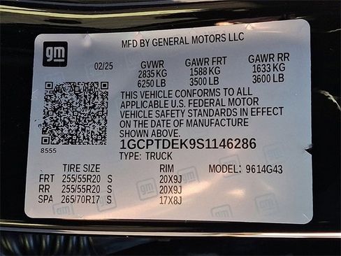 Used 2025 Chevrolet Colorado Z71 w/ Technology Package image 28