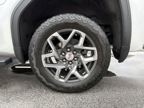 Used 2023 GMC Sierra 1500 SLT w/ SLT Premium Package image 23