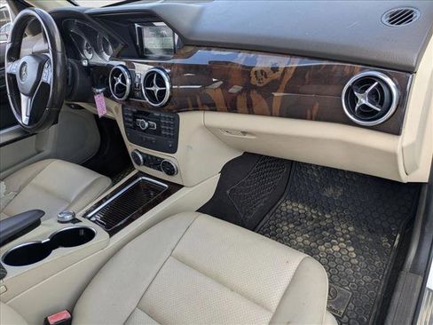 Used 2014 Mercedes-Benz GLK 350 2WD image 17