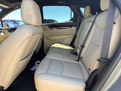 Used 2019 Cadillac XT5 Premium Luxury AWD/4WD image 19