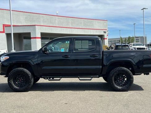 Certified 2022 Toyota Tacoma SR AWD/4WD image 9