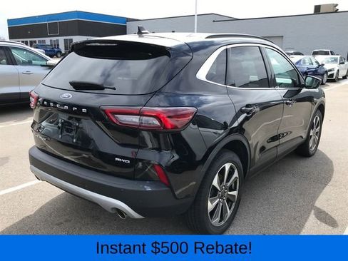 Used 2023 Ford Escape Platinum image 2