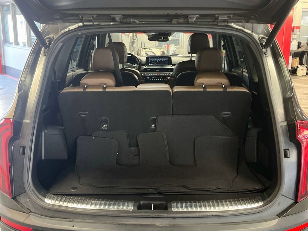 Used 2022 Kia Telluride SX w/ SX Prestige Package AWD/4WD image 28