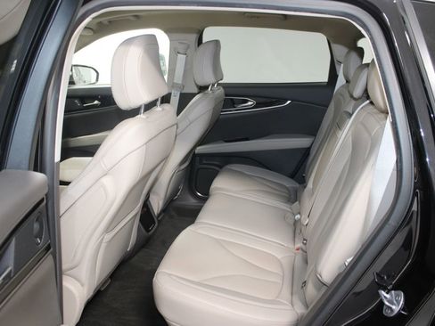 Used 2022 Lincoln Nautilus Reserve w/ Equipment Group 201A image 26