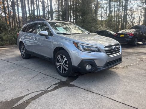 Used 2019 Subaru Outback 3.6R Limited image 6
