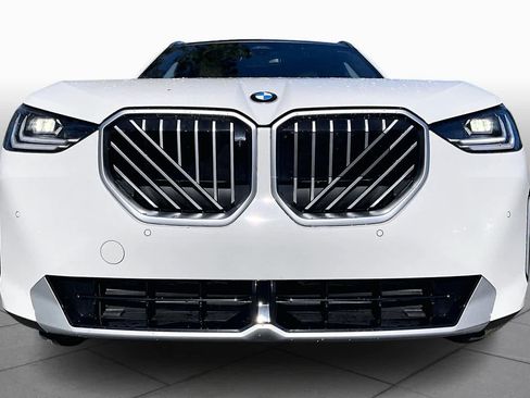 Certified 2025 BMW X3 xDrive30i image 3