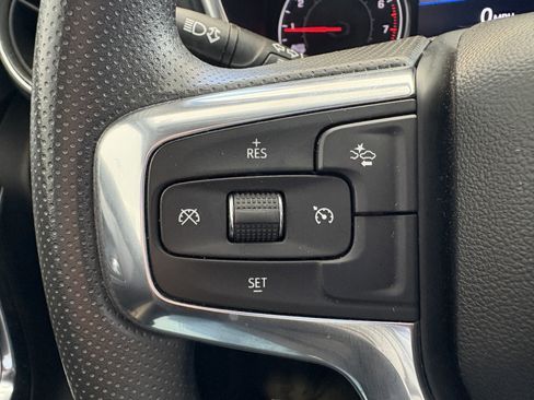 Used 2024 Chevrolet Blazer LT w/ Convenience Package FWD image 12