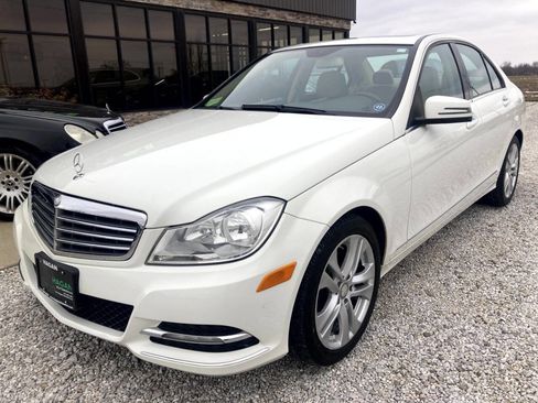 Used 2012 Mercedes-Benz C 300 4MATIC Sedan image 2