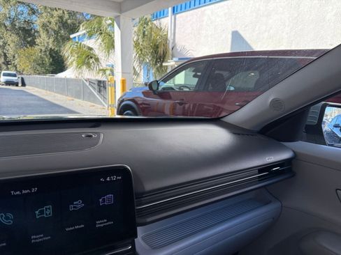 Used 2025 Hyundai Kona SEL image 37