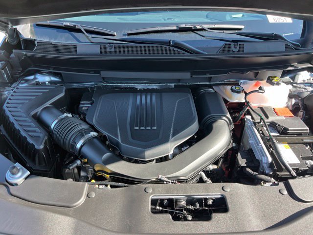 New 2027 Chevrolet Traverse RS w/ LPO, Floor Liner Package FWD image 48