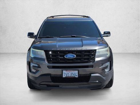 Used 2016 Ford Explorer Sport AWD/4WD image 2