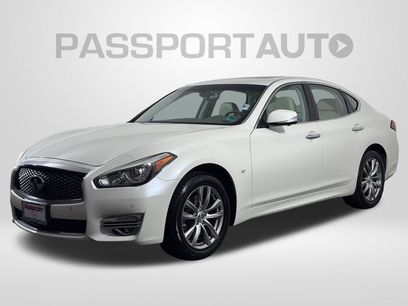Used 2019 INFINITI Q70 Luxe