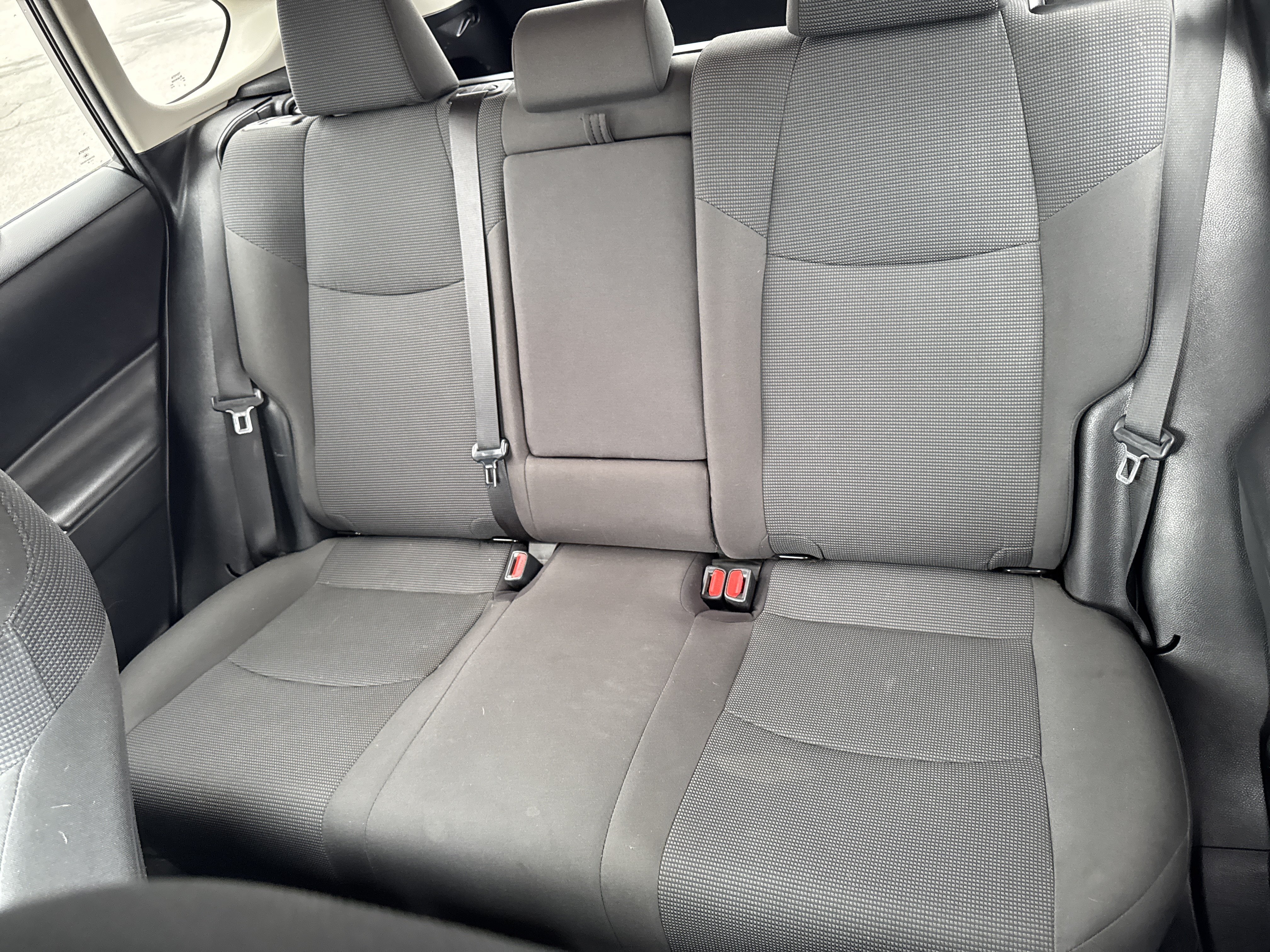 Used 2020 Toyota RAV4 LE w/ All Weather Liner Package AWD/4WD image 13