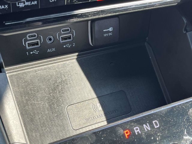Used 2023 Jeep Grand Cherokee Altitude AWD/4WD image 33