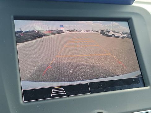 Used 2023 Chevrolet Equinox LT FWD image 29