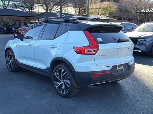Used 2020 Volvo XC40 T5 R-Design image 6