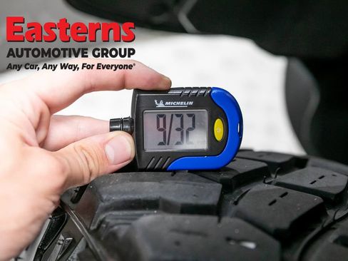 Used 2023 Jeep Wrangler Unlimited AWD/4WD image 26