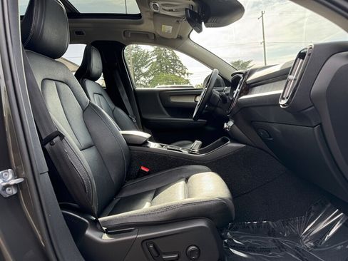 Used 2019 Volvo XC40 T5 Inscription AWD/4WD image 19