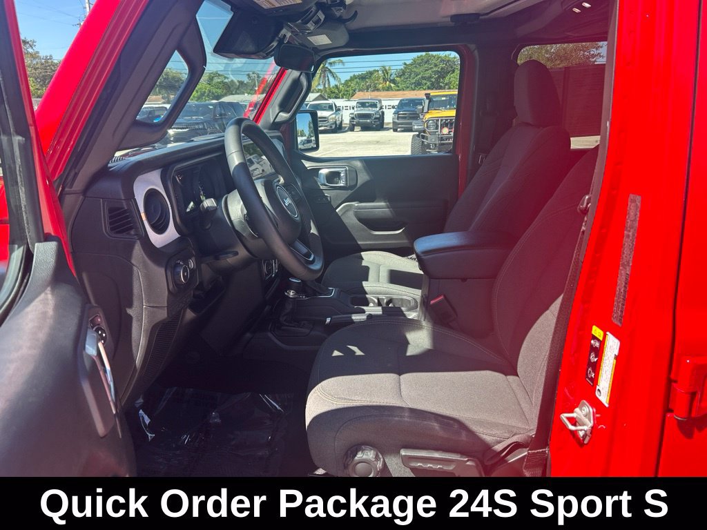 Used 2024 Jeep Wrangler Unlimited Sport AWD/4WD image 10