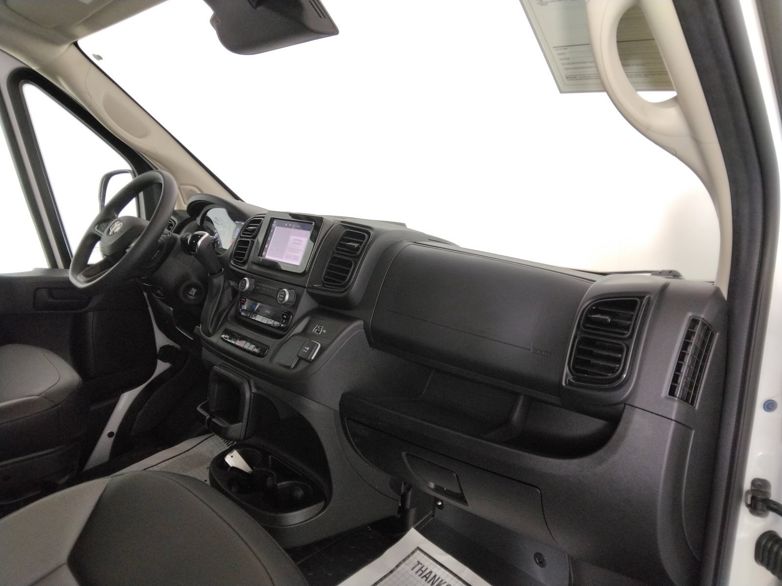 Used 2026 RAM ProMaster 2500 w/ Convenience Group FWD image 31