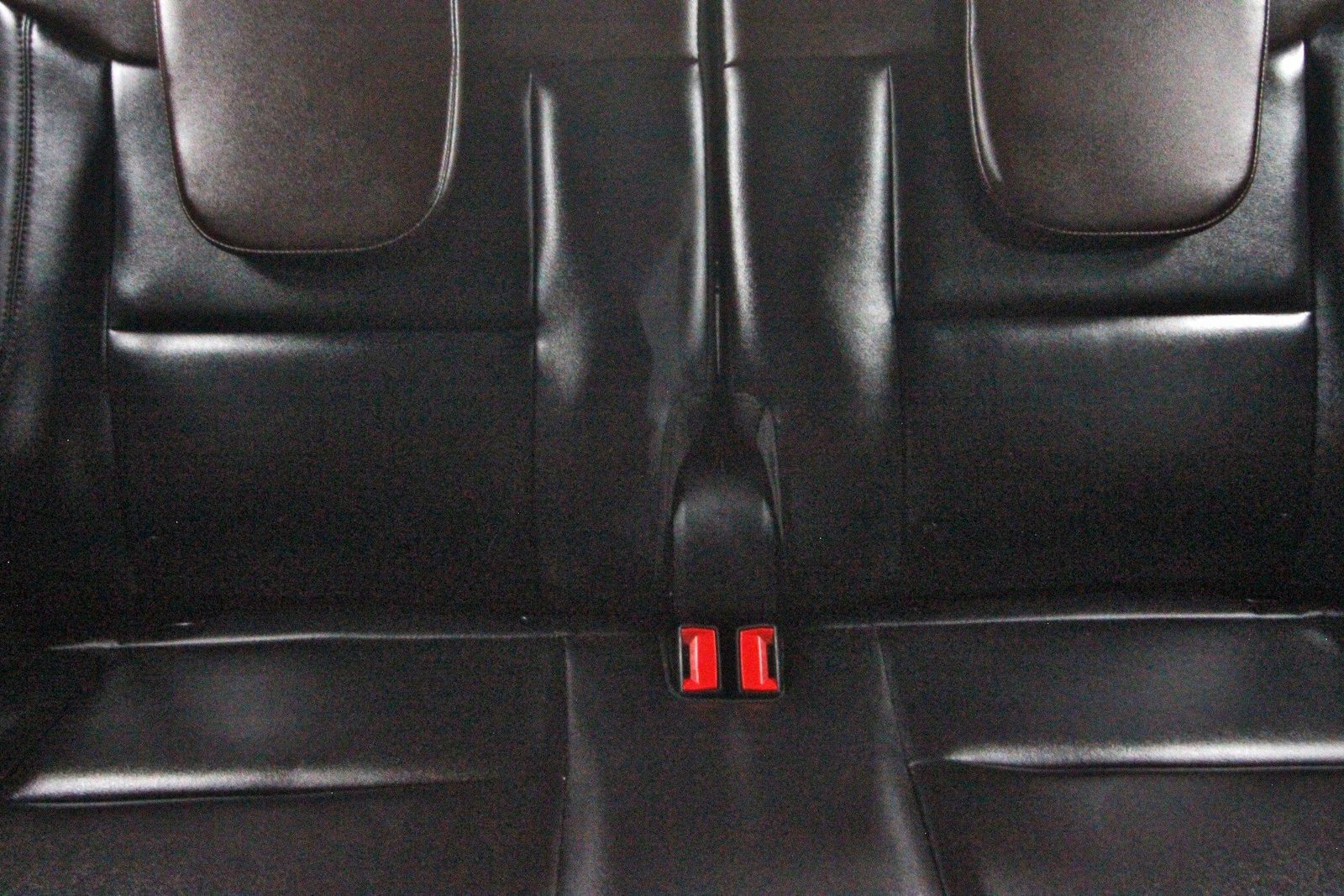 Used 2022 Ford Explorer Platinum w/ Equipment Group 601A RWD image 17