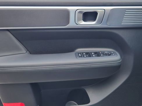 Certified 2025 Hyundai Santa Fe SEL image 17