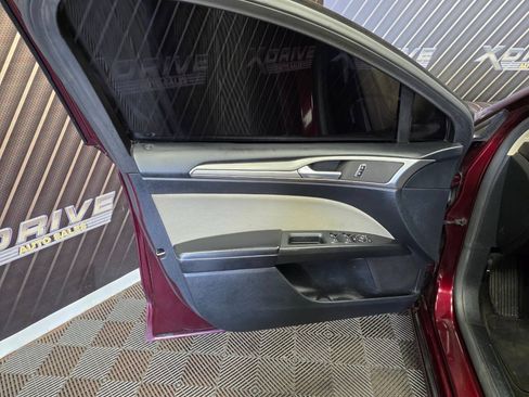 Used 2017 Ford Fusion S FWD image 17
