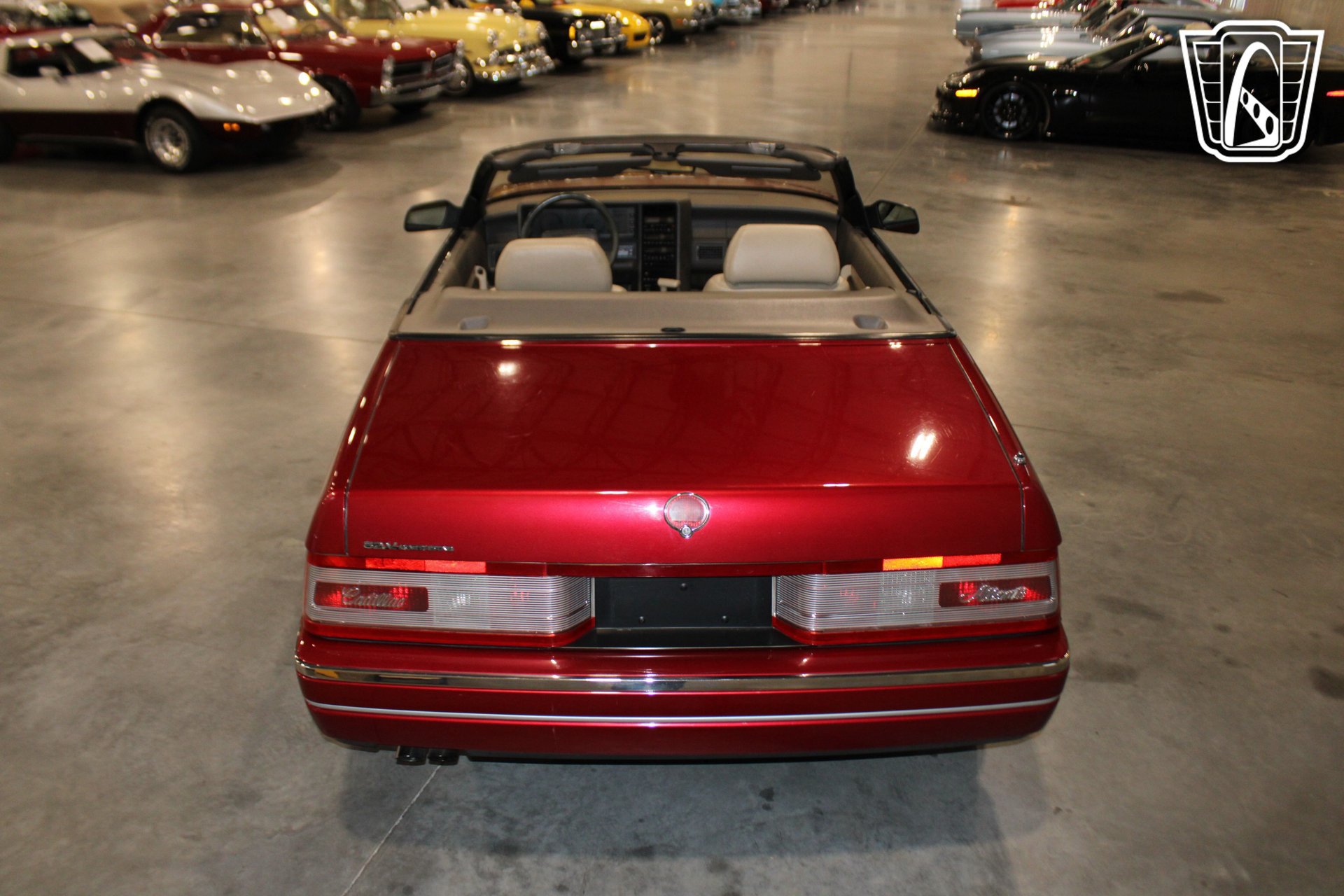 Used 1993 Cadillac Allante FWD image 12