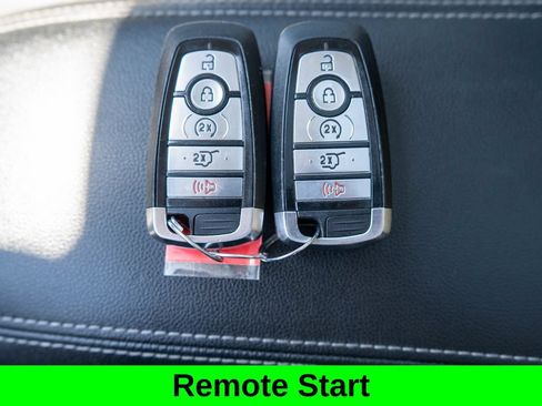 Used 2021 Ford Escape SE w/ SE Sport Appearance Package AWD/4WD image 28