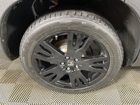 Used 2020 Honda Pilot Black Edition image 17