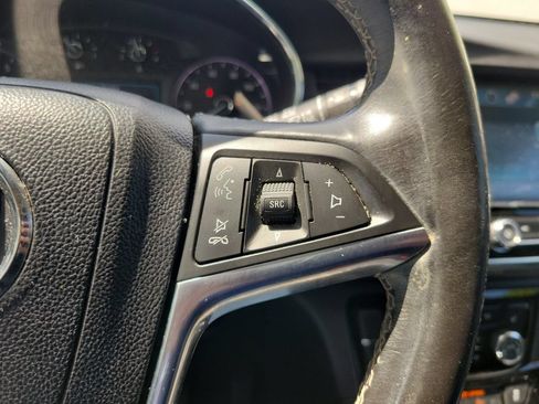 Used 2018 Buick Encore Essence FWD image 21