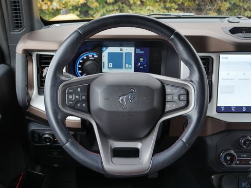 Certified 2024 Ford Bronco Heritage Edition image 6