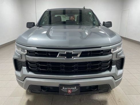 Used 2023 Chevrolet Silverado 1500 RST image 2