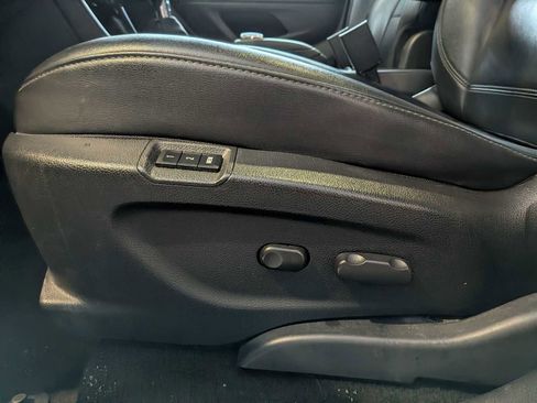 Used 2019 Buick Encore Essence image 16