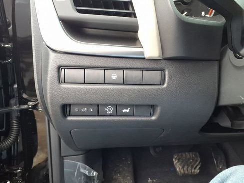 New 2026 Nissan Rogue SV image 18