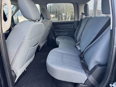 Used 2013 RAM 2500 ST w/ SXT Appearance Group image 10