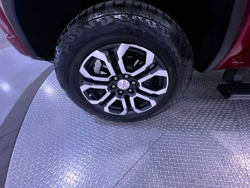 Used 2024 GMC Canyon AT4 w/ AT4 Premium Package image 10